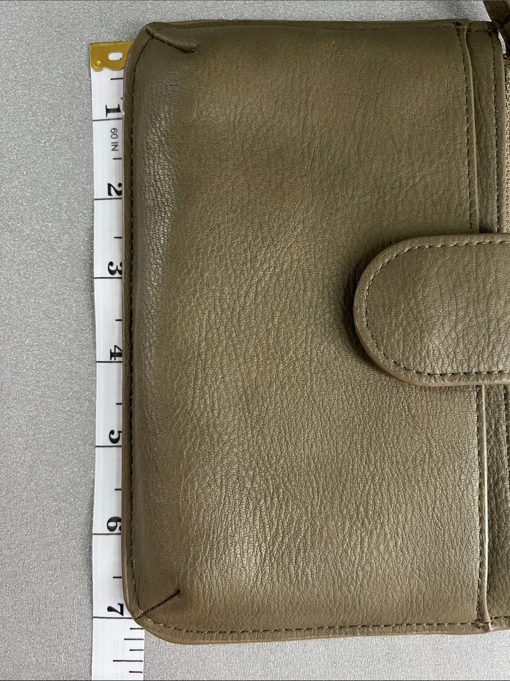 Universal Thread | Women's Olive Green Wristlet Wallet - Leather Look 7” x 4.5”